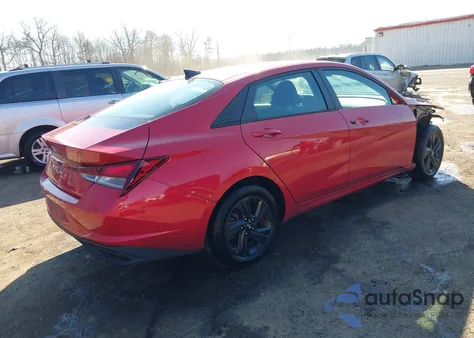 2022 Hyundai Elantra Sel z USA, uszkodzony, nr VIN 5NPLM4AG4NH078778
